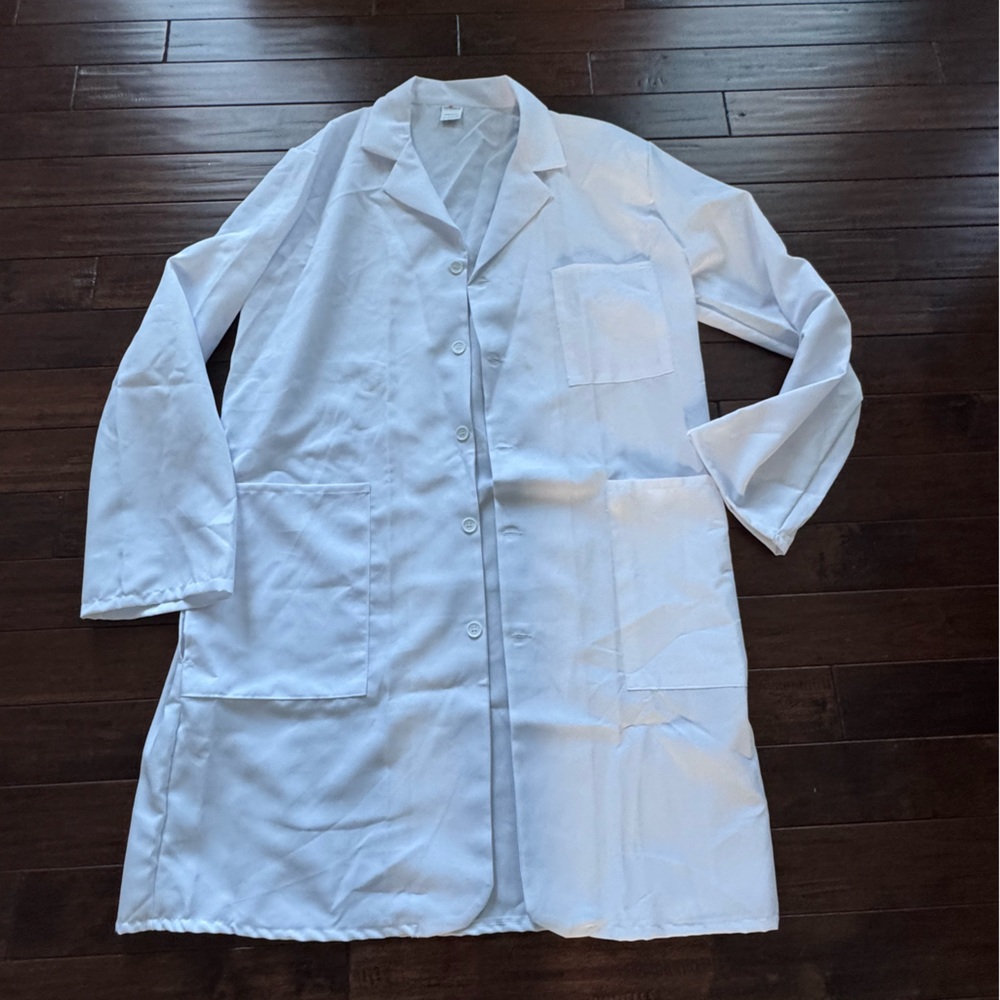 🎃White Button-Up Lab Coat